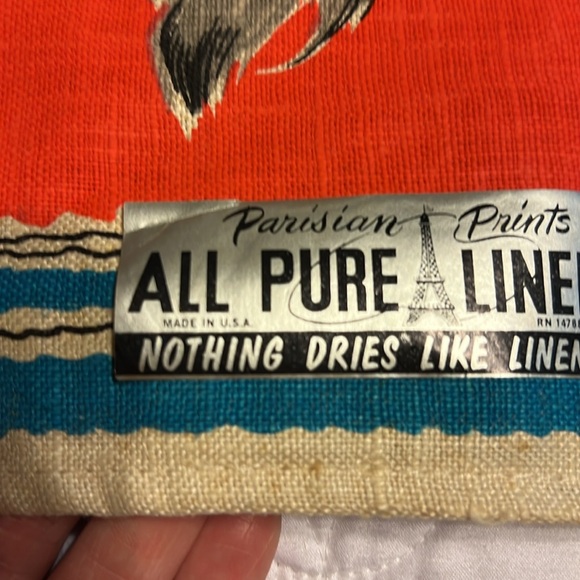 Vintage Made in USA linen tea towel with dog - Picture 2 of 9